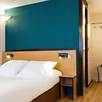 Première Classe Lille Sud Henin Beaumont 2*