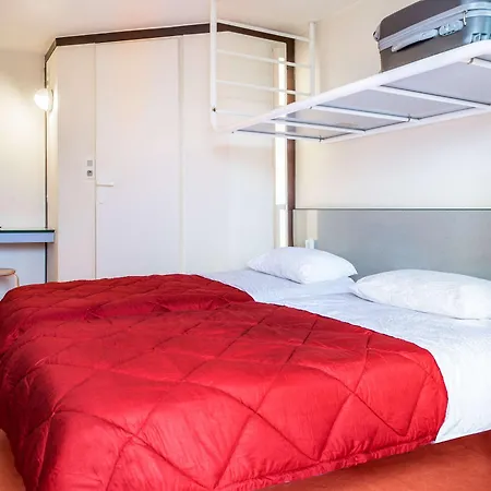 Première Classe Lille Sud Henin Beaumont Hotel
