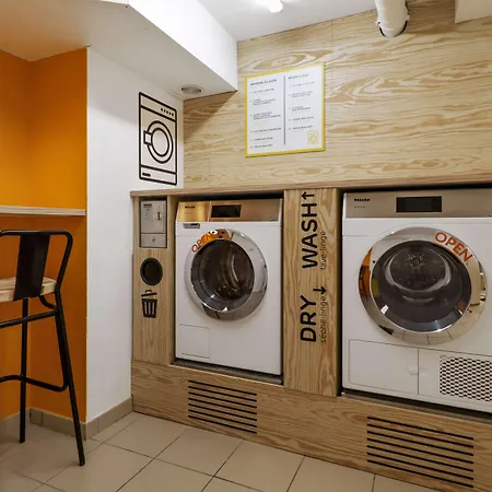 Hotel Premiere Classe Lille Sud Henin Beaumont 2*