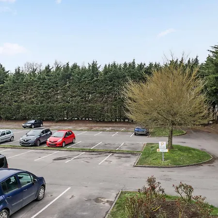 Premiere Classe Lille Sud Henin Beaumont 诺耶勒斯戈达