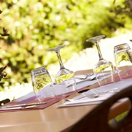 Première Classe Lille Sud Henin Beaumont Hotel 2*